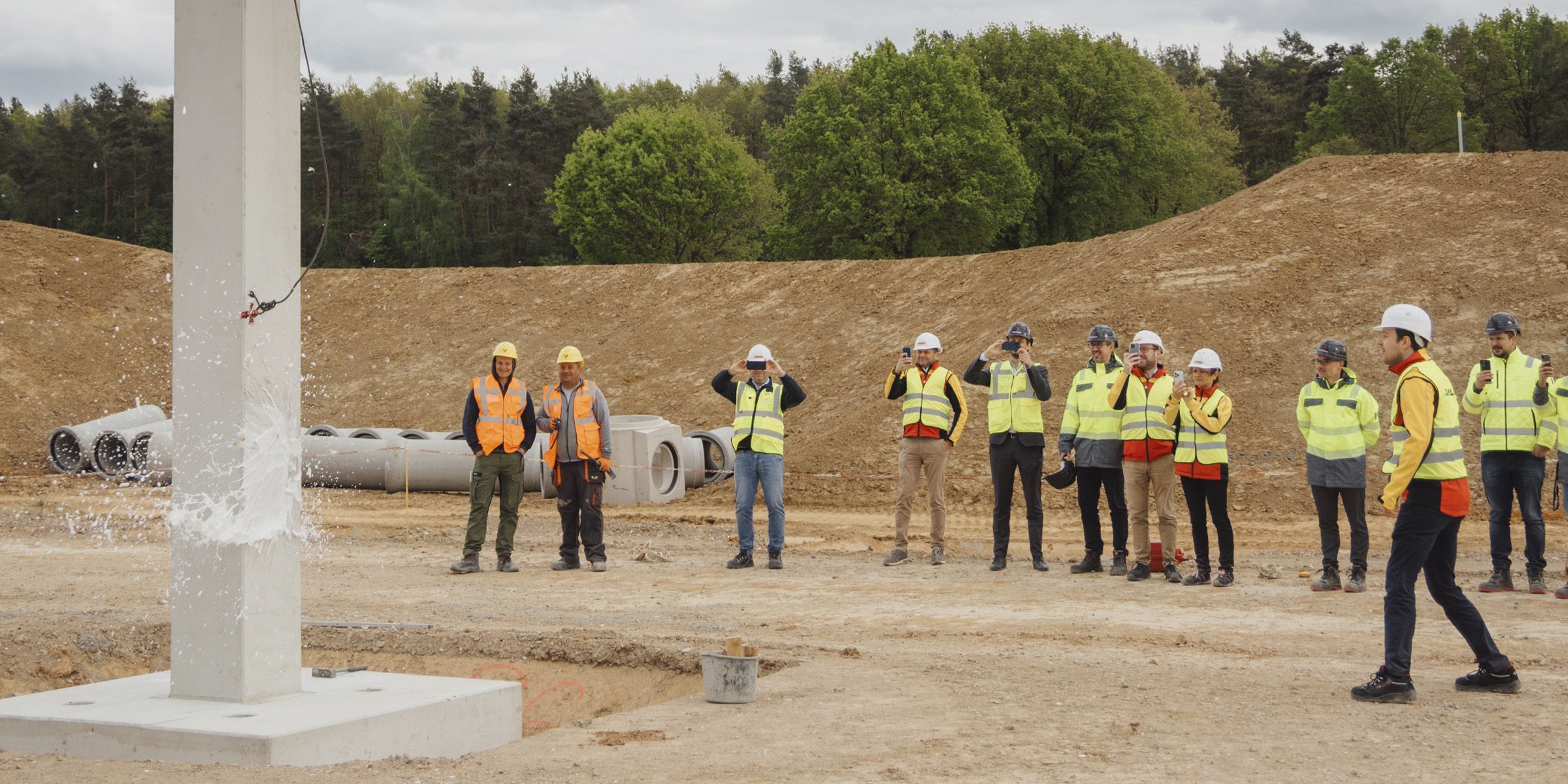 DHL Florstadt - Construction phase 4 | Starting signal for building construction in Florstadt © fabrikon