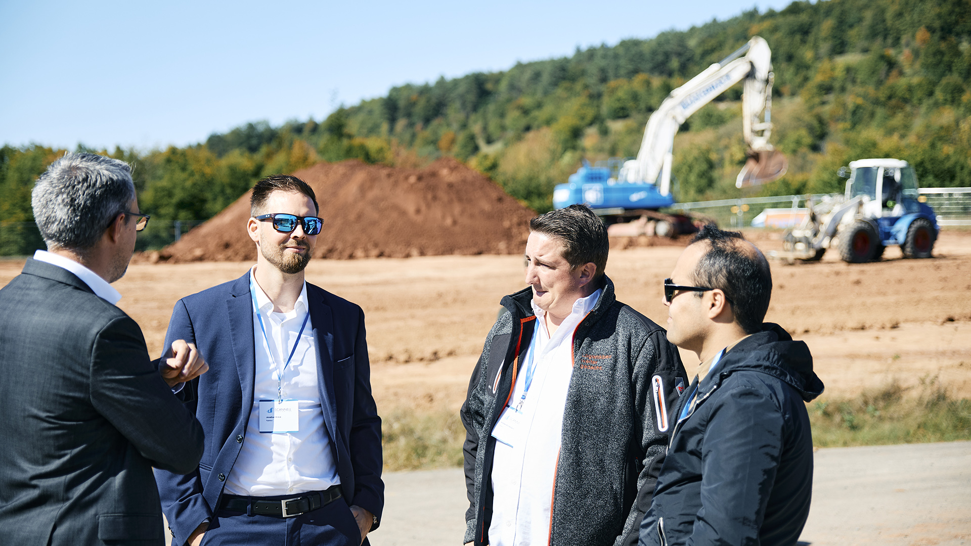 Spatenstich mit Scannell am Neubau des Kühllagers  Properties für ID Logistics und Lactalis in Steinau an der Straße