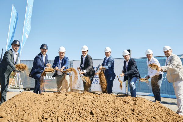 Spatenstich mit Scannell am Neubau des Kühllagers Properties für ID Logistics und Lactalis in Steinau an der Straße